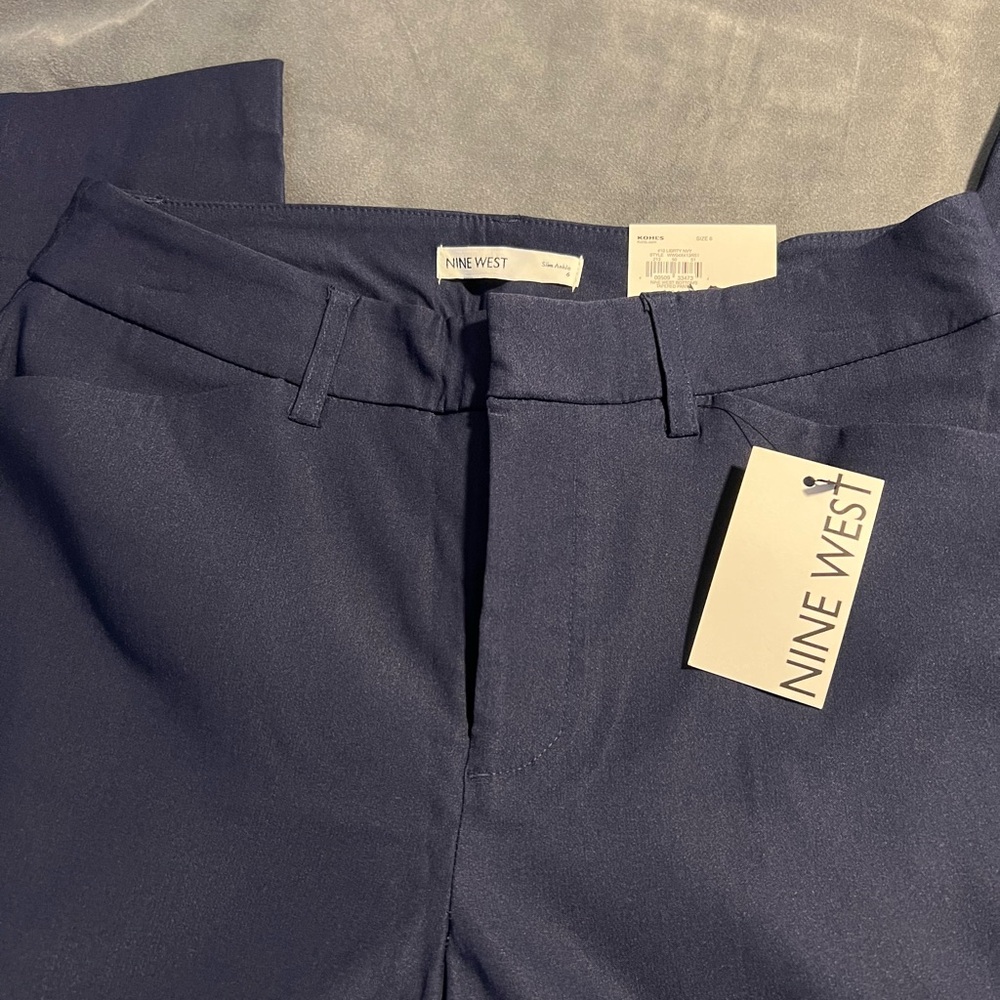 Women’s Nine West High Rise Slim ankle Pants.  Navy blue